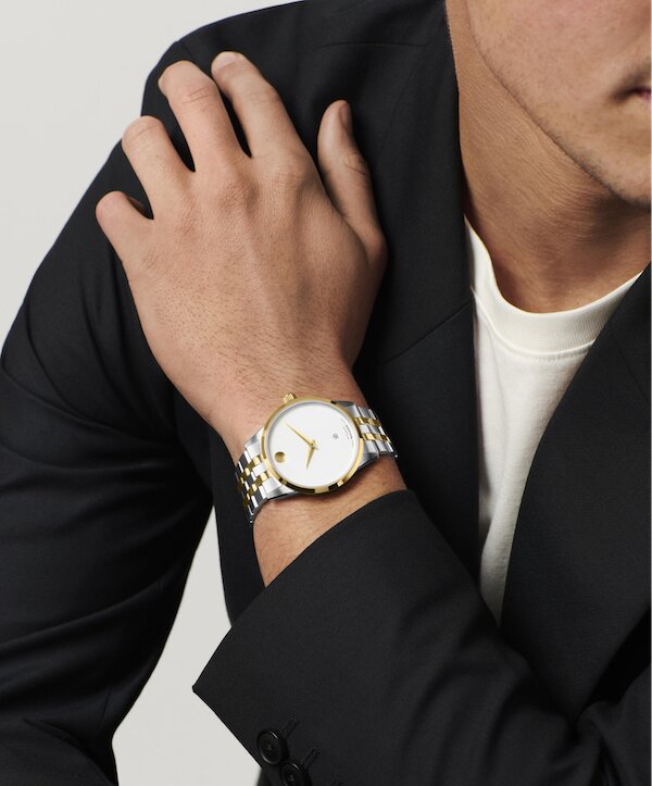 Việc check đồng hồ Movado chính hãng thật sự quan trọng