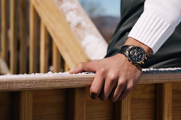 Bulova Curv gây dấu ấn mạnh mẽ trên thị trường